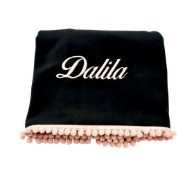 Nero con pompon rosa antico